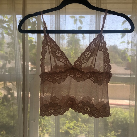 Fun pink top! - Picture 2 of 3